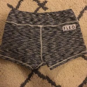Fleo shorts